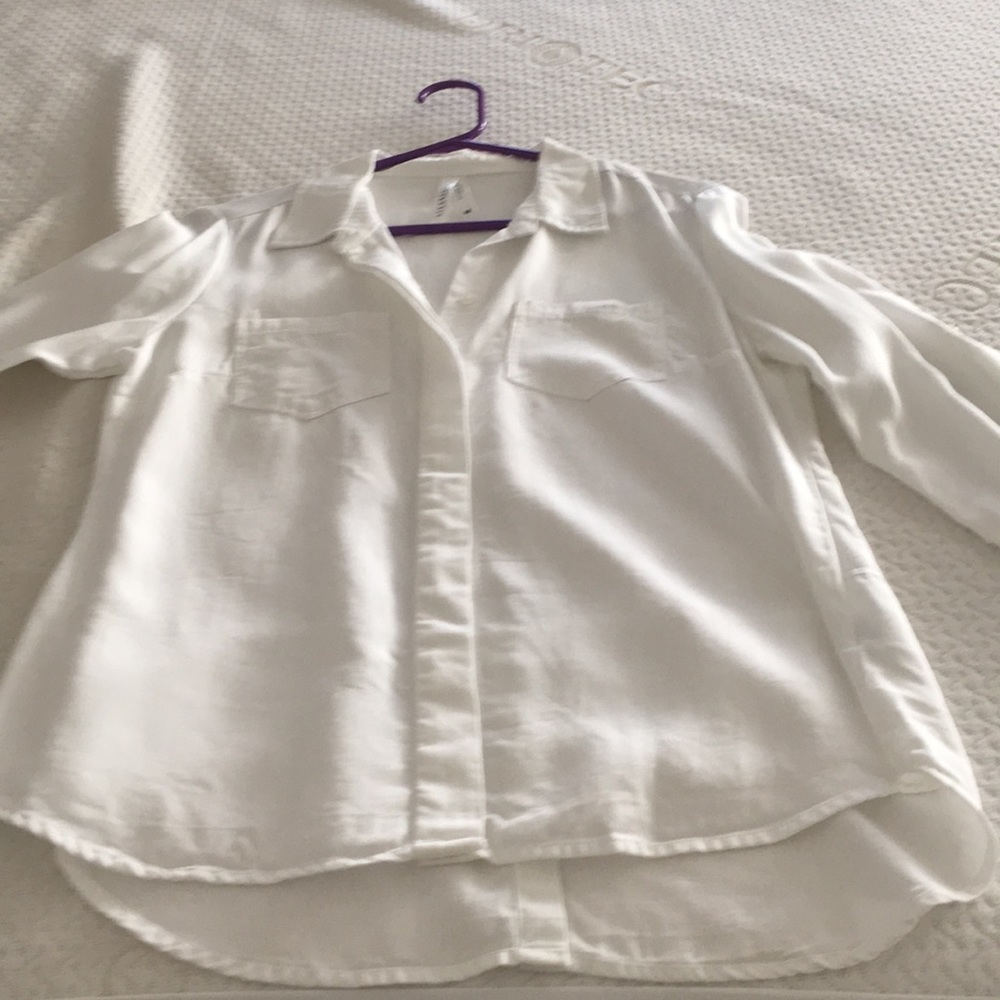 Long sleeve cotton blouse